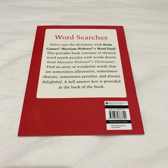 📚3/$35 NEW Brain Games Merriam Webster's Word Find Large Print Book Booklet - Picture 2 of 3
